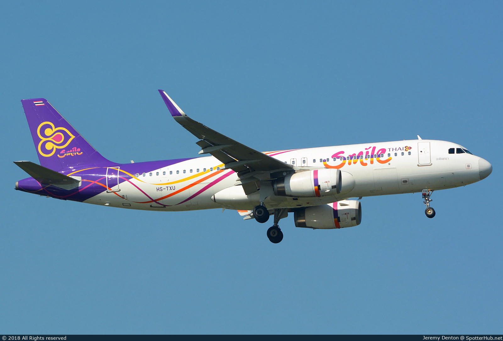 Photo of HS-TXU - Airbus A320-232 operated by Thai Smile