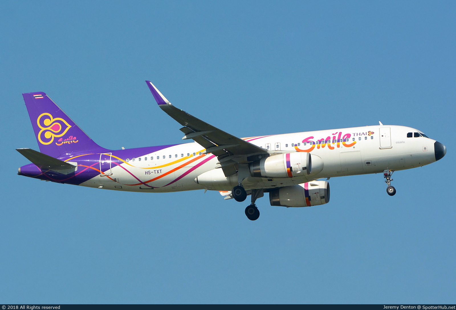 Photo of HS-TXT - Airbus A320-232 operated by Thai Smile