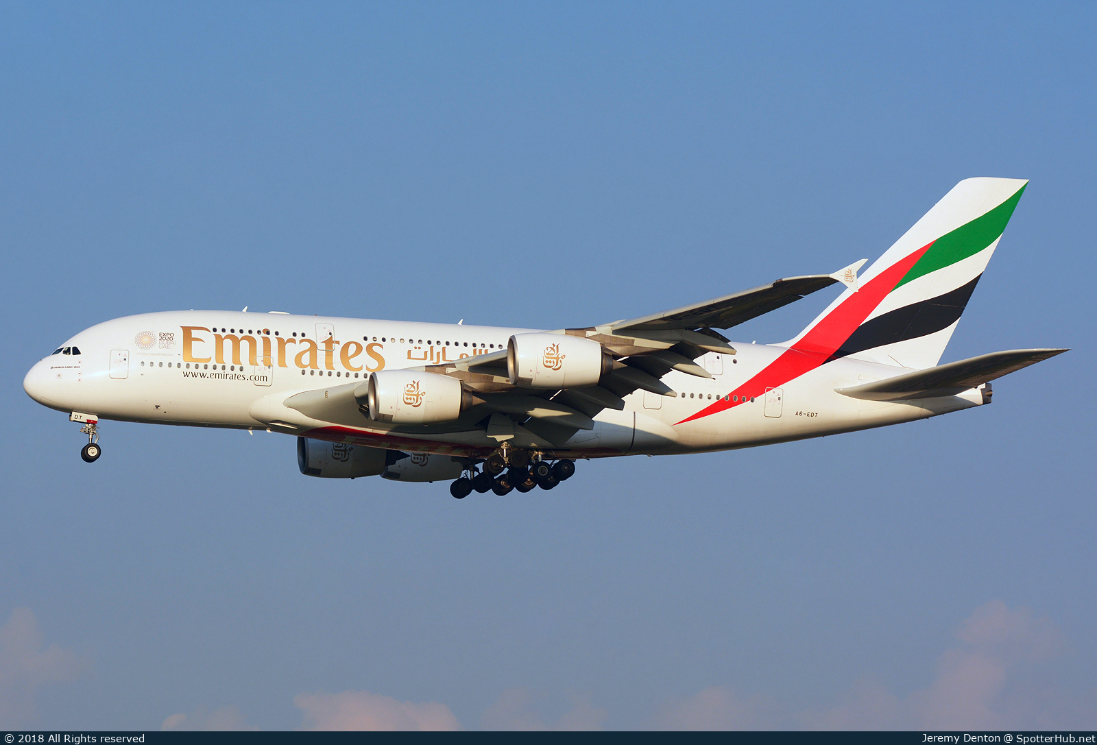 Photo of A6-EDT - Airbus A380-861 operated by Emirates