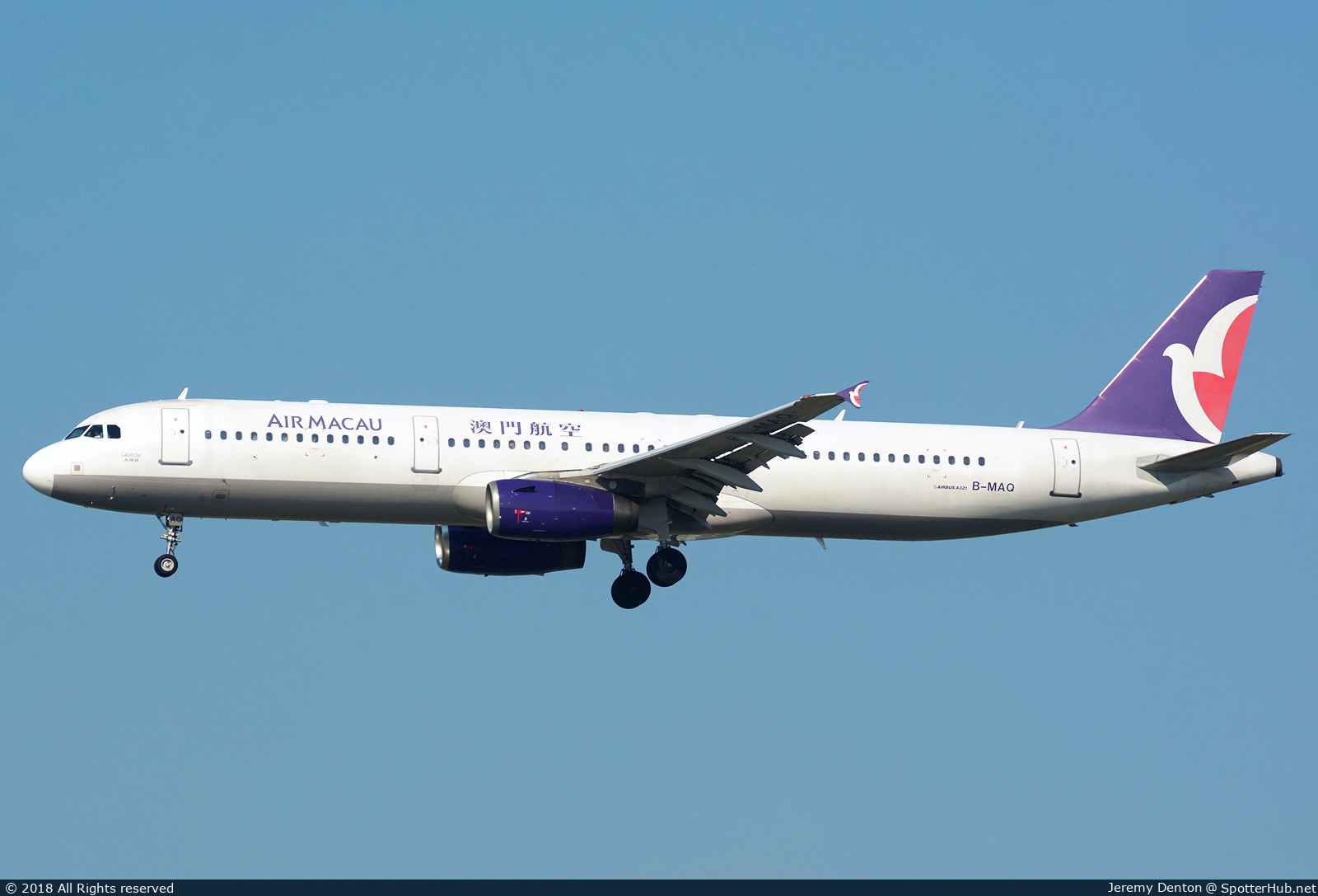 Photo of B-MAQ - Airbus A321-231 operated by Air Macau