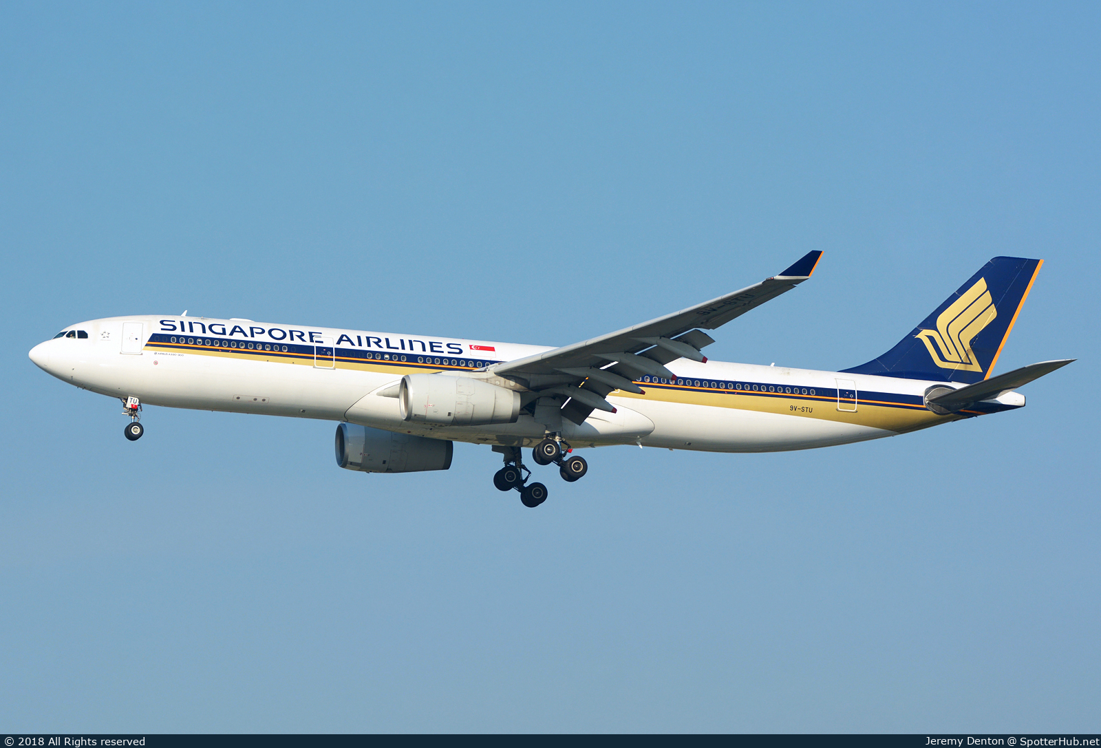 Photo of 9V-STU - Airbus A330-343 operated by Singapore Airlines