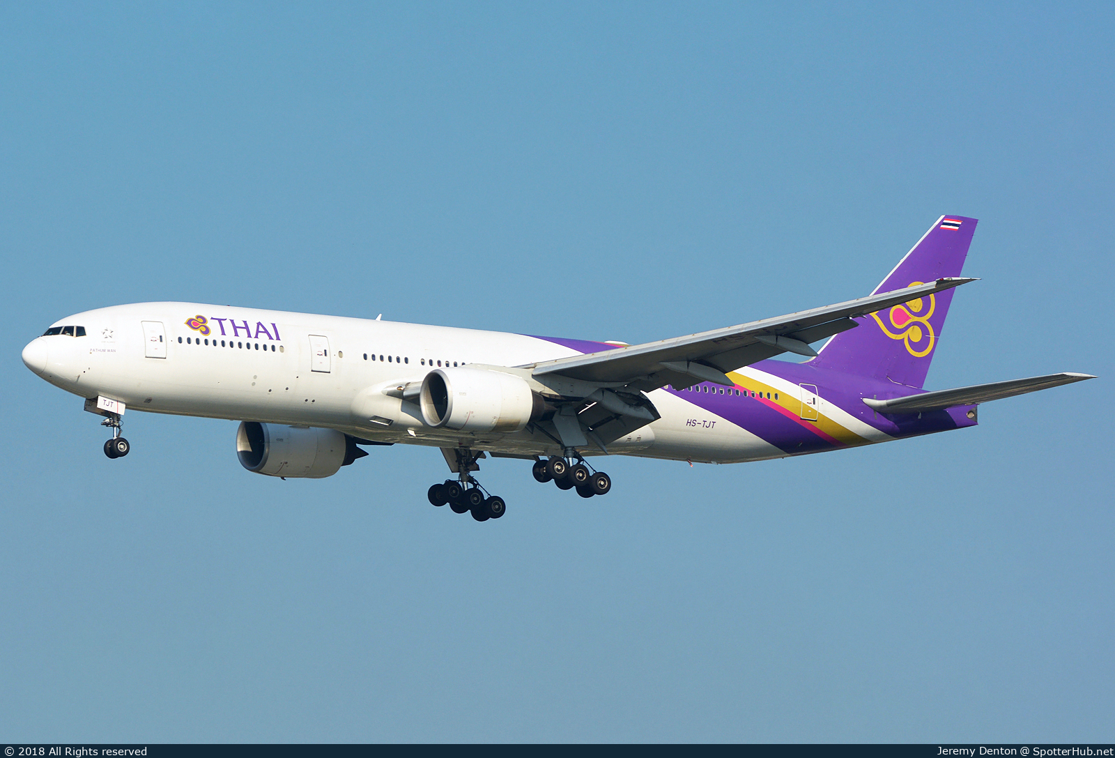 Photo of HS-TJT - Boeing 777-2D7(ER) operated by Thai Airways International