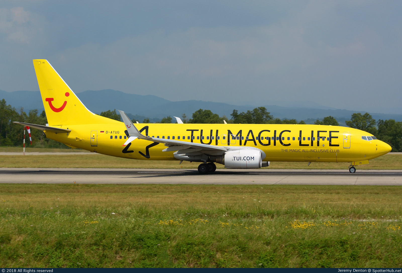 Photo of D-ATUG - Boeing 737-8K5 operated by TUIfly