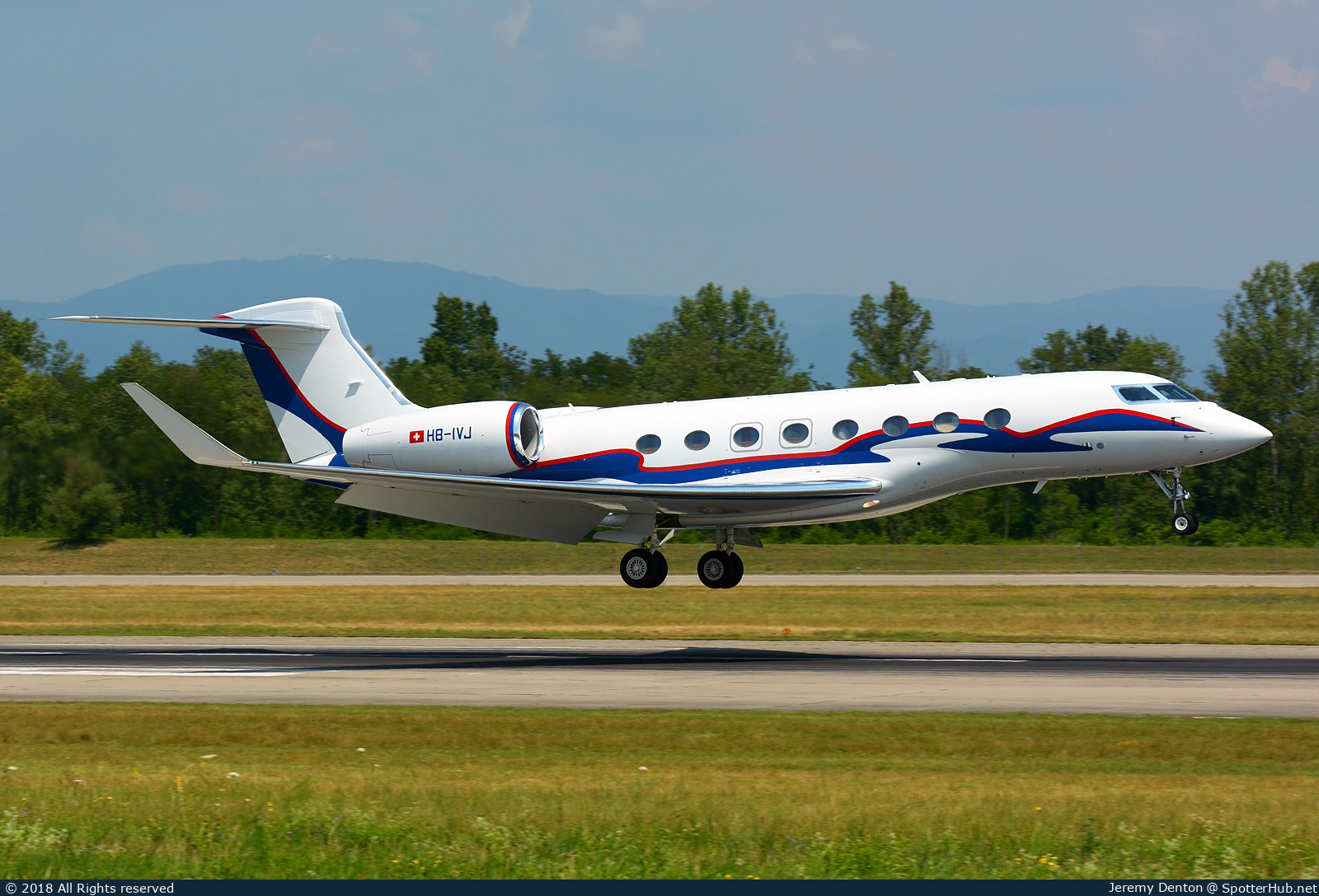 Photo of HB-IVJ - Gulfstream G650 operated by Axis Aviation