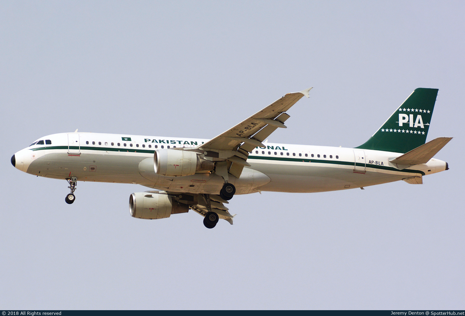 Photo of AP-BLA - Airbus A320-214 operated by PIA Pakistan International Airlines