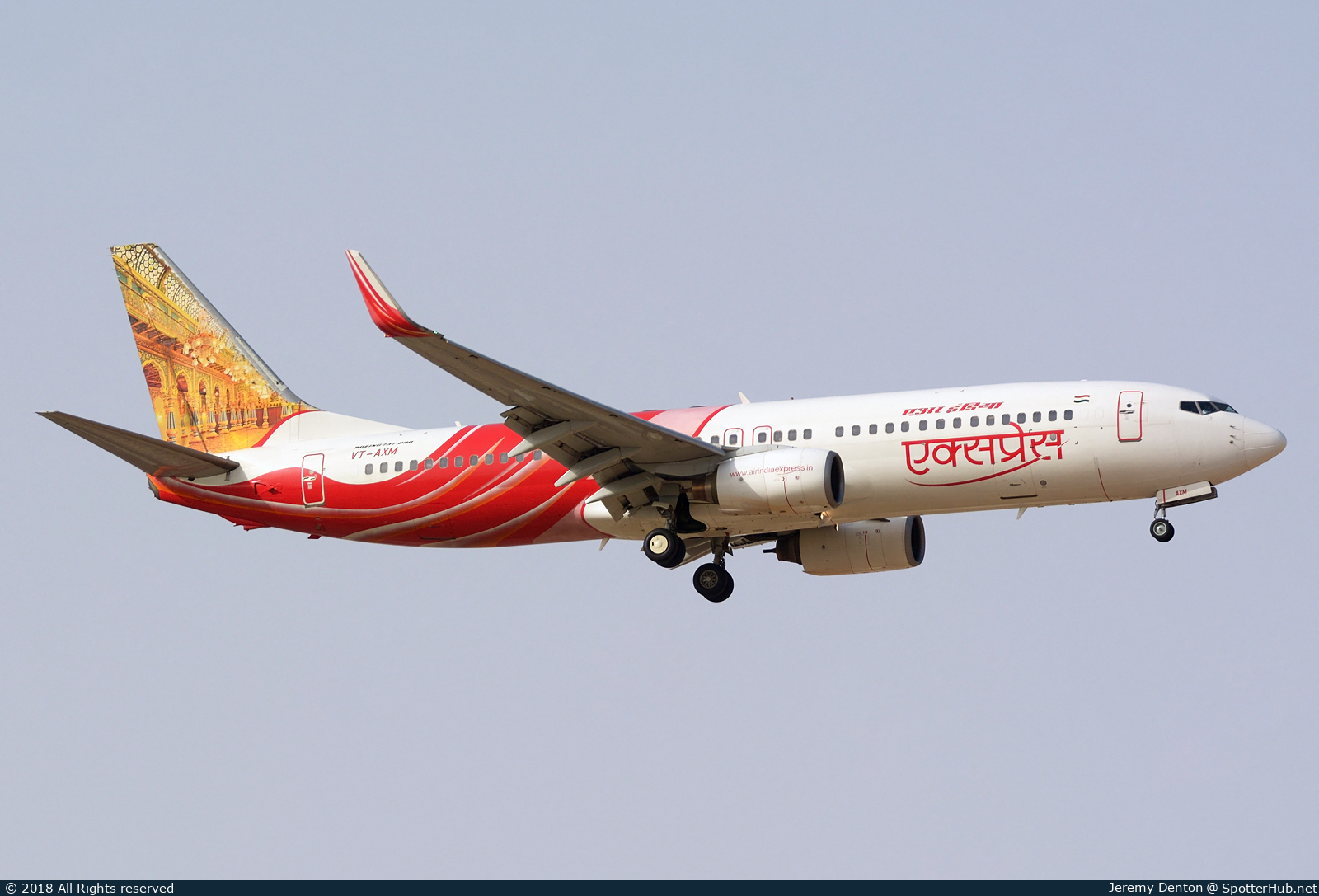 Photo of VT-AXM - Boeing 737-8HG operated by Air India Express