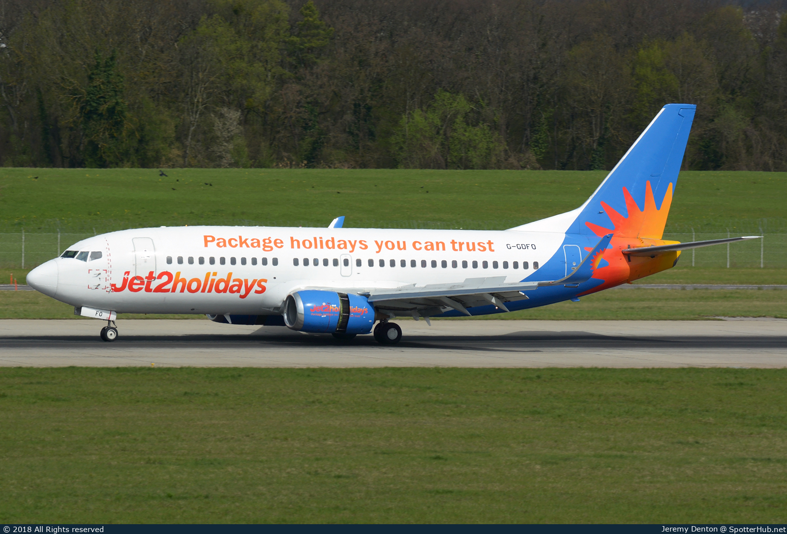 Photo of G-GDFO - Boeing 737-3U3 operated by Jet2