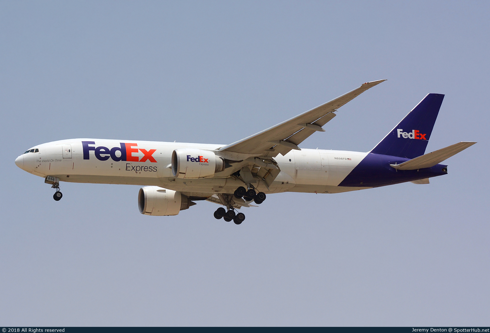 Photo of N856FD - Boeing 777-FS2 operated by FedEx