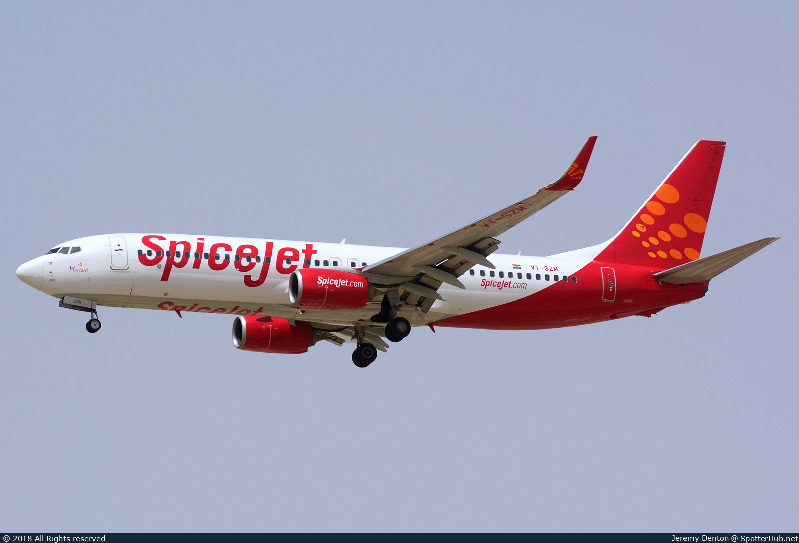Photo of VT-SZM - Boeing 737-86J operated by SpiceJet