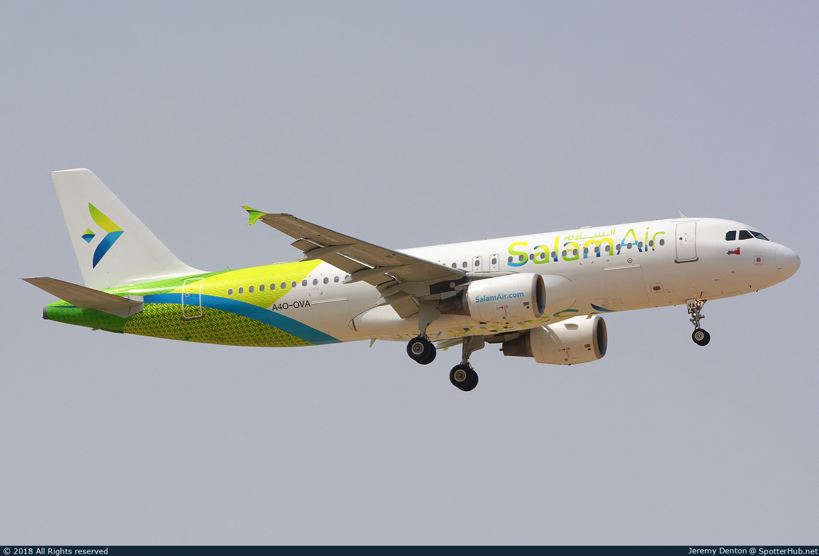 Photo of A4O-OVA - Airbus A320-214 operated by SalamAir