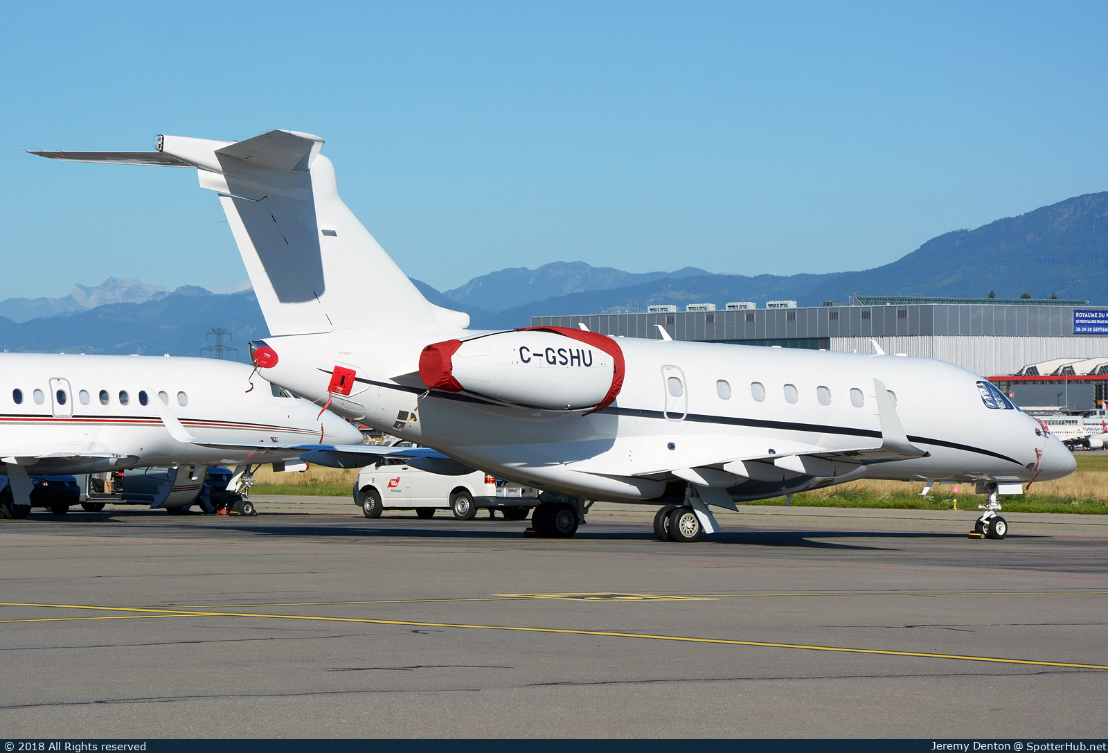 Photo of C-GSHU - Embraer Legacy 500 operated by Skyservice Business Aviation