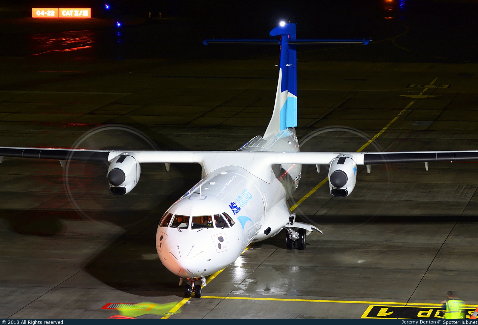 Photo of EI-SLV - ATR 72-202(F) operated by ASL Airlines Ireland