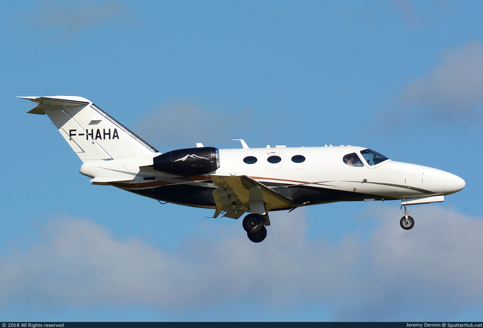 Photo of F-HAHA - Cessna 510 Citation Mustang operated by iXair Compagnie Aérienne