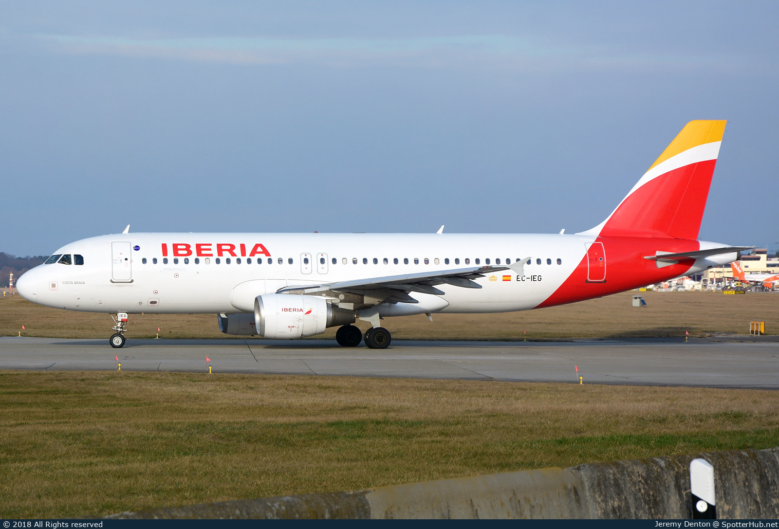 Photo of EC-IEG - Airbus A320-214 operated by Iberia