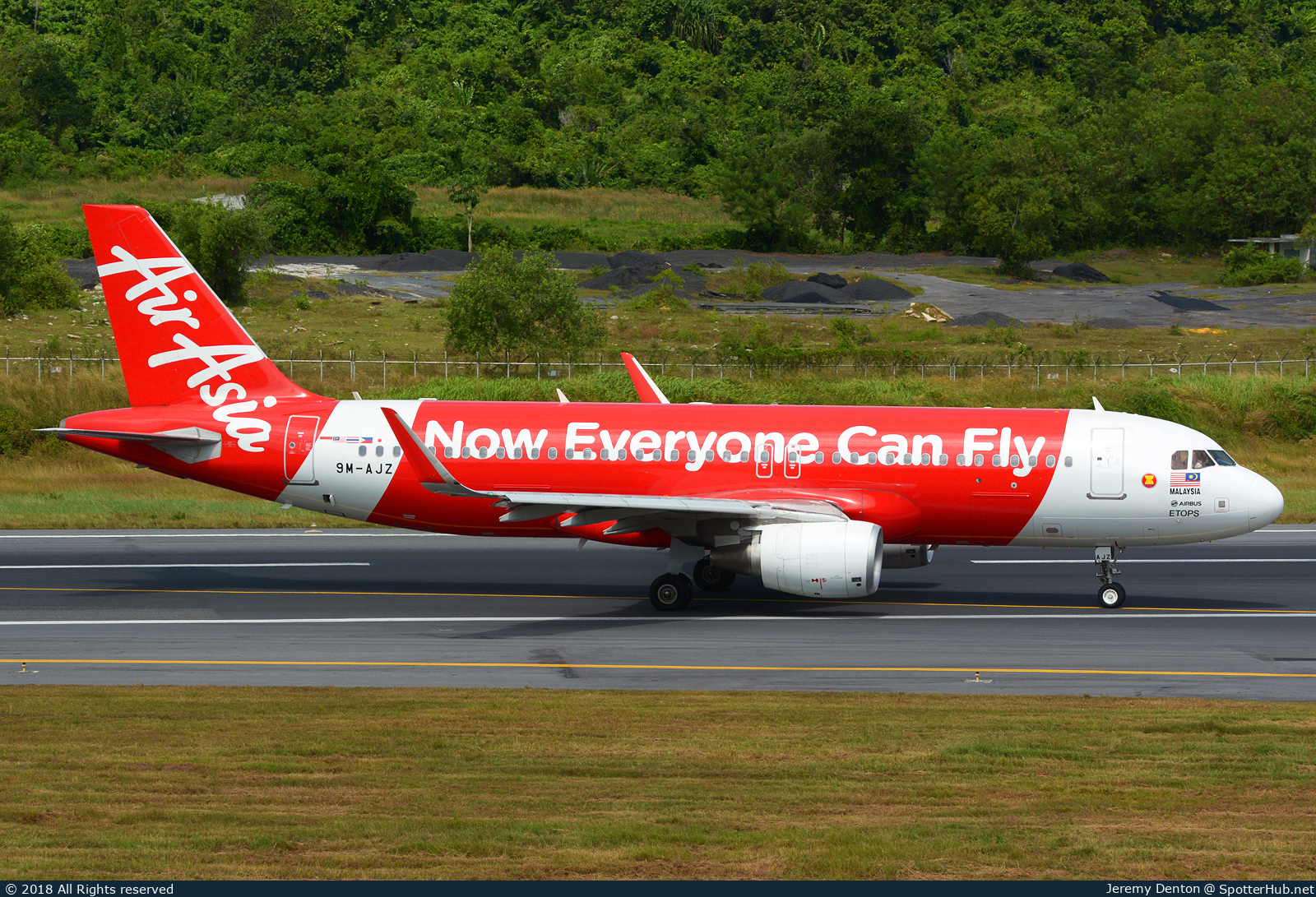 Photo of 9M-AJZ - Airbus A320-216 operated by AirAsia