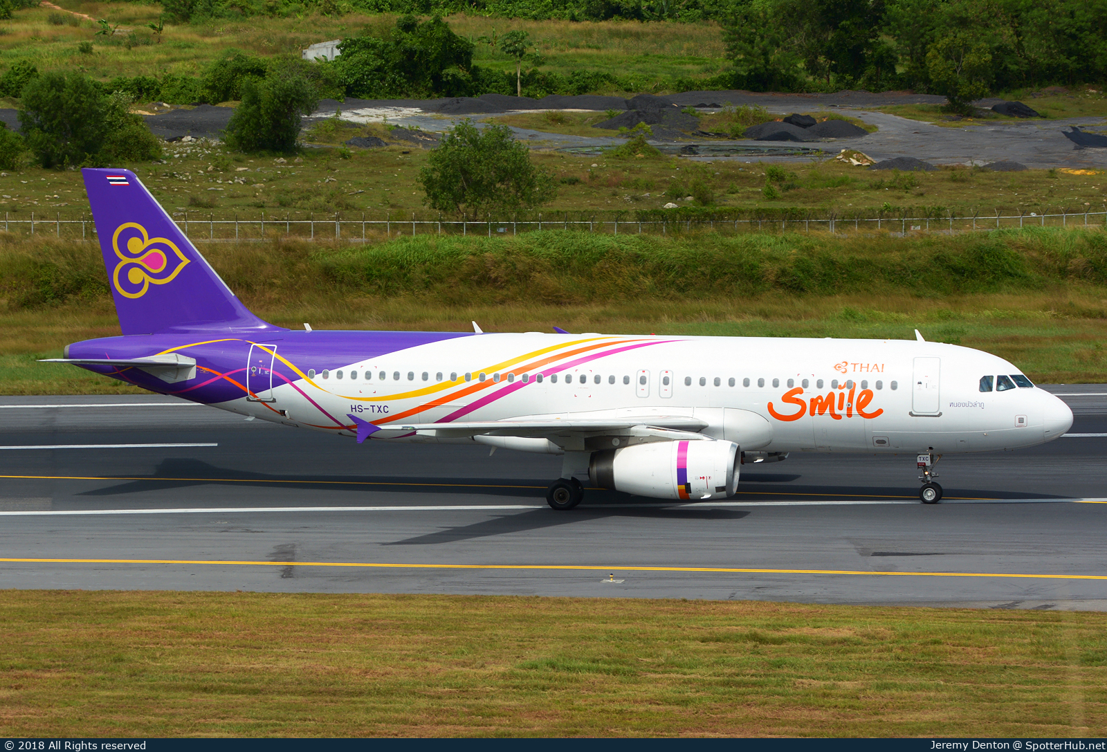 Photo of HS-TXC - Airbus A320-232 operated by Thai Smile