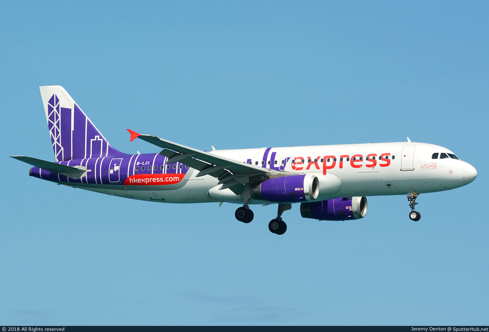Photo of B-LCI - Airbus A320-232 operated by Hong Kong Express