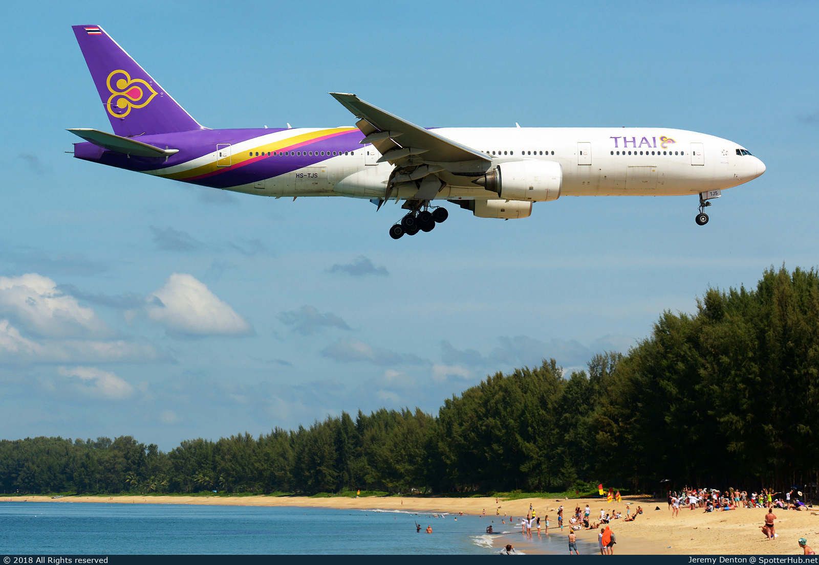 Photo of HS-TJS - Boeing 777-2D7(ER) operated by Thai Airways International
