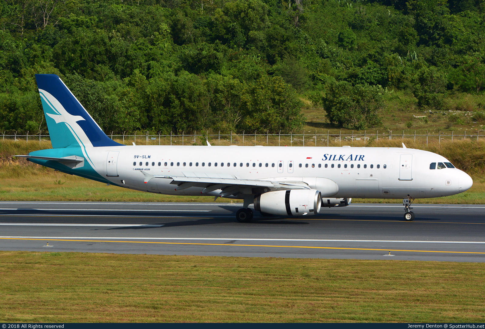 Photo of 9V-SLM - Airbus A320-233 operated by SilkAir