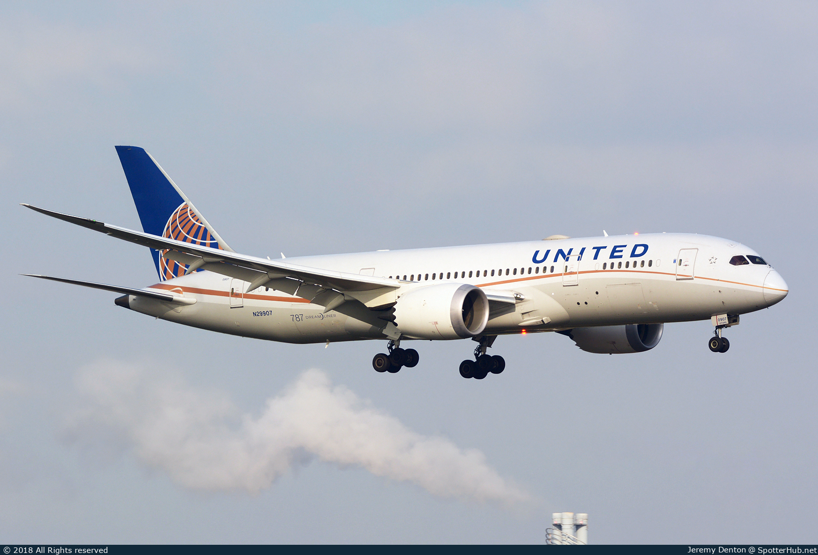 Photo of N29907 - Boeing 787-8 Dreamliner operated by United Airlines