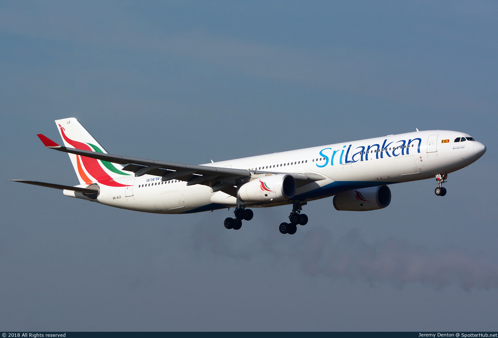 Photo of 4R-ALO - Airbus A330-343 operated by SriLankan Airlines