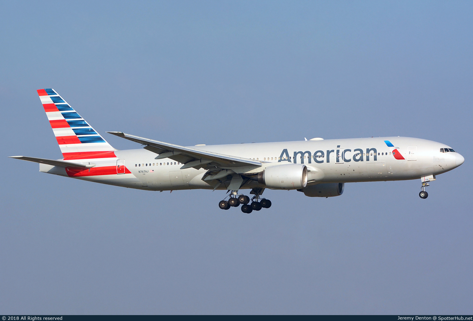 Photo of N767AJ - Boeing 777-223(ER) operated by American Airlines