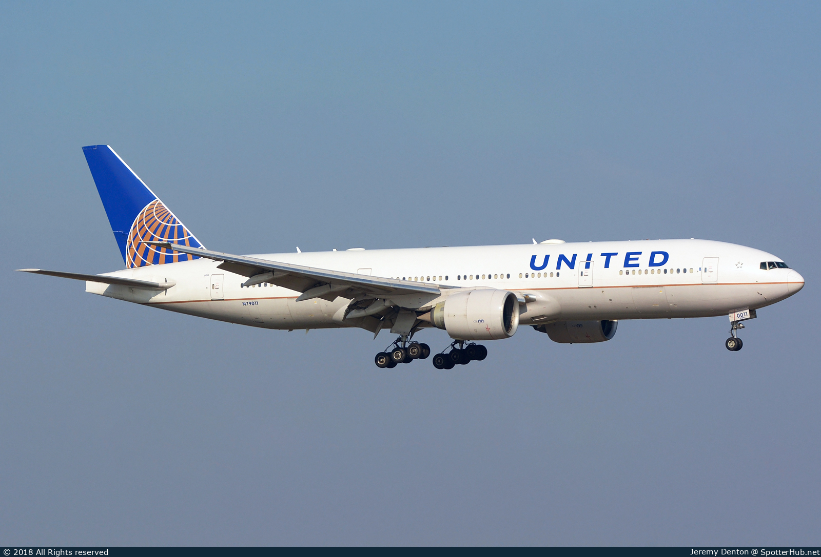 Photo of N79011 - Boeing 777-224(ER) operated by United Airlines