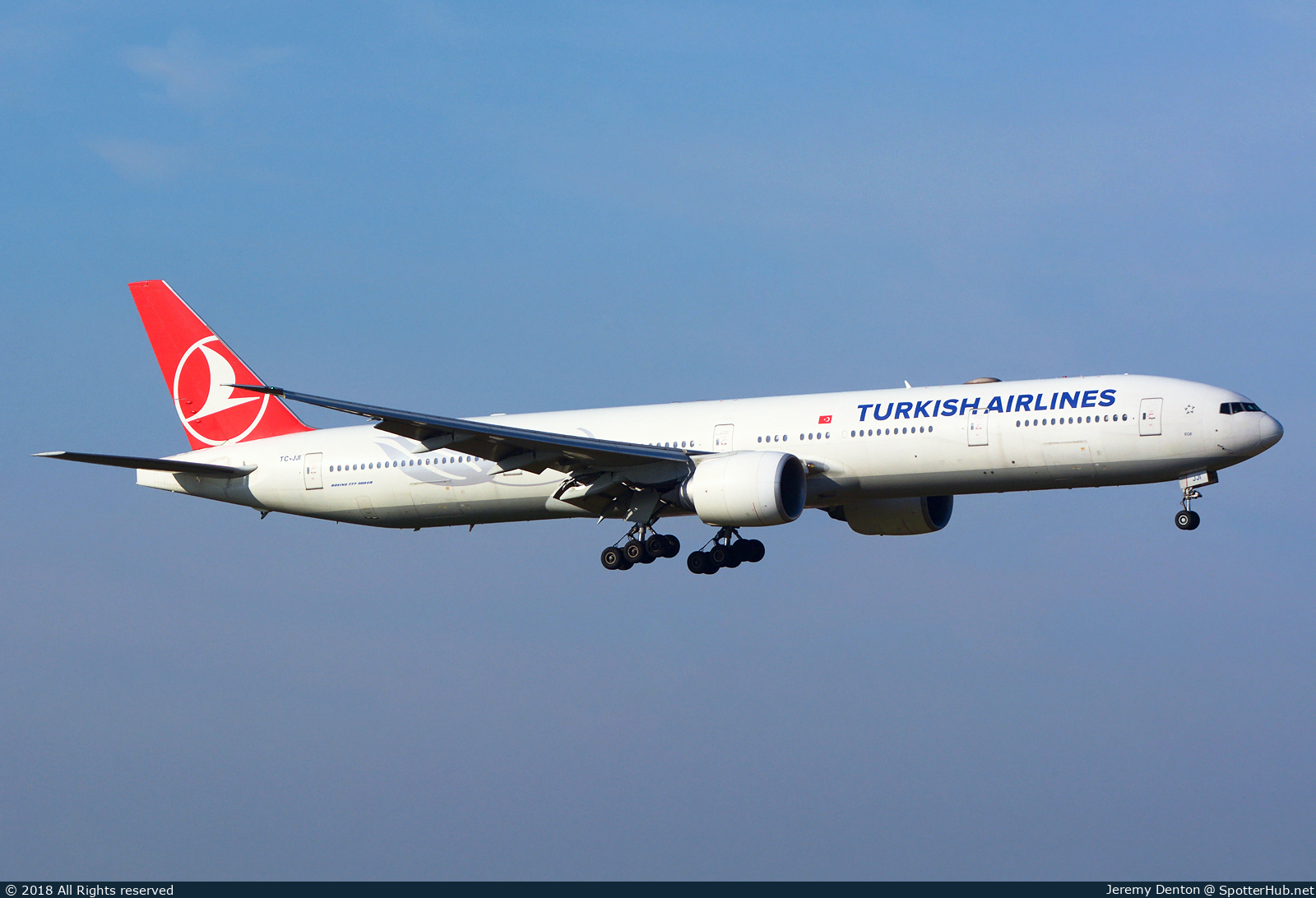 Photo of TC-JJI - Boeing 777-3F2(ER) operated by Turkish Airlines