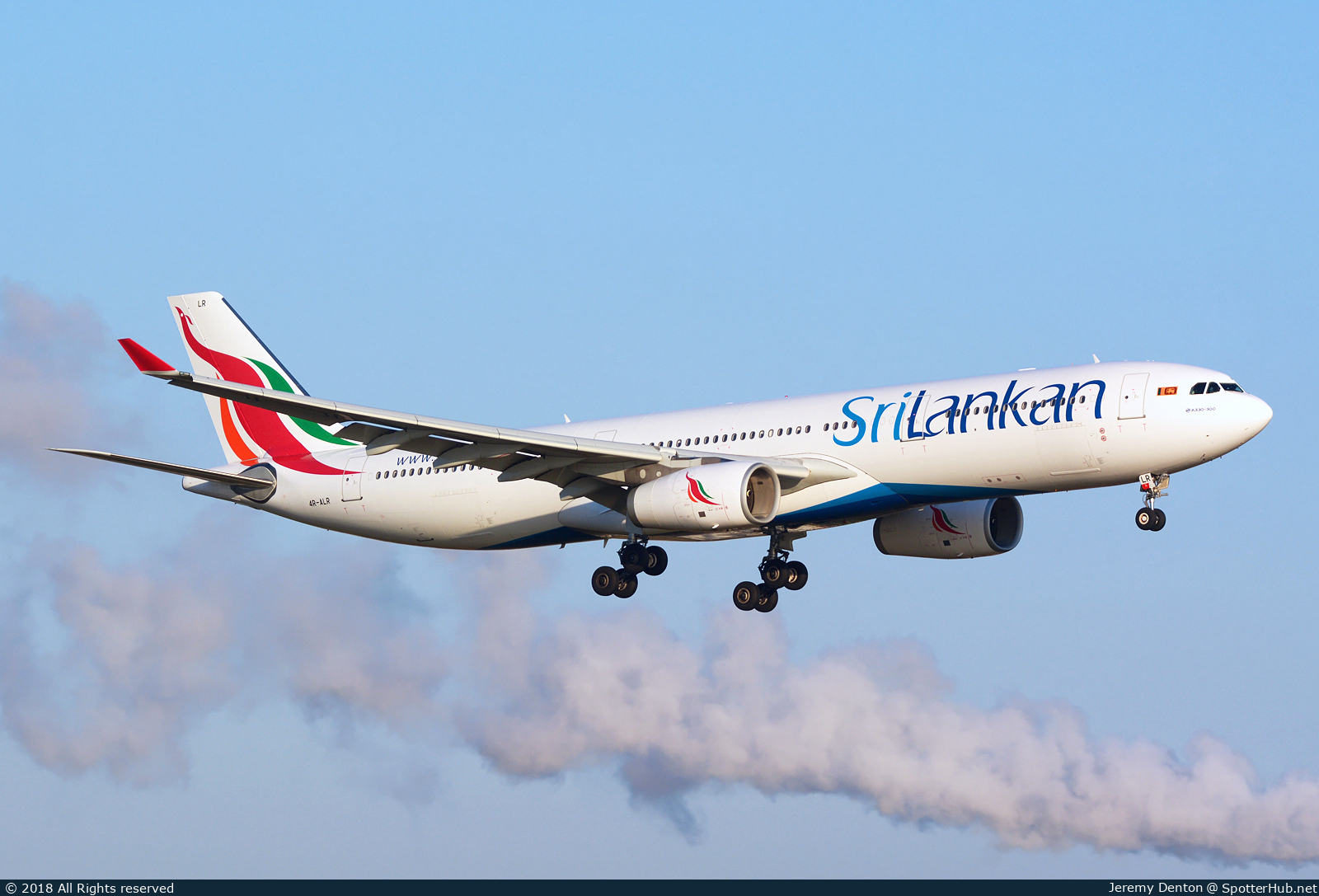 Photo of 4R-ALR - Airbus A330-343 operated by SriLankan Airlines