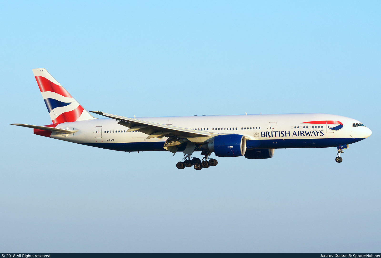Photo of G-RAES - Boeing 777-236(ER) operated by British Airways