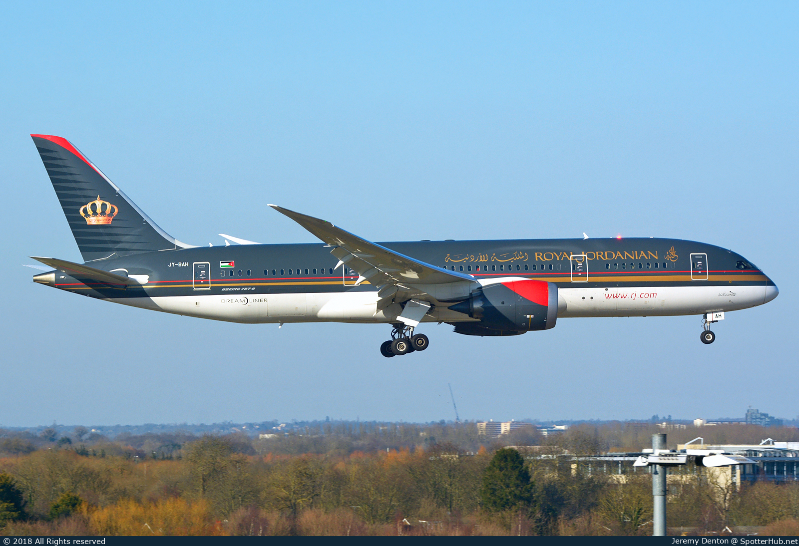 Photo of JY-BAH - Boeing 787-8 Dreamliner operated by Royal Jordanian Airlines
