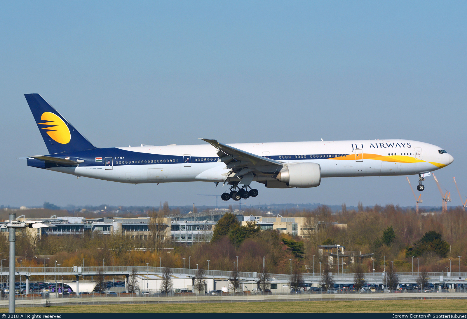 Photo of VT-JEV - Boeing 777-35R(ER) operated by Jet Airways