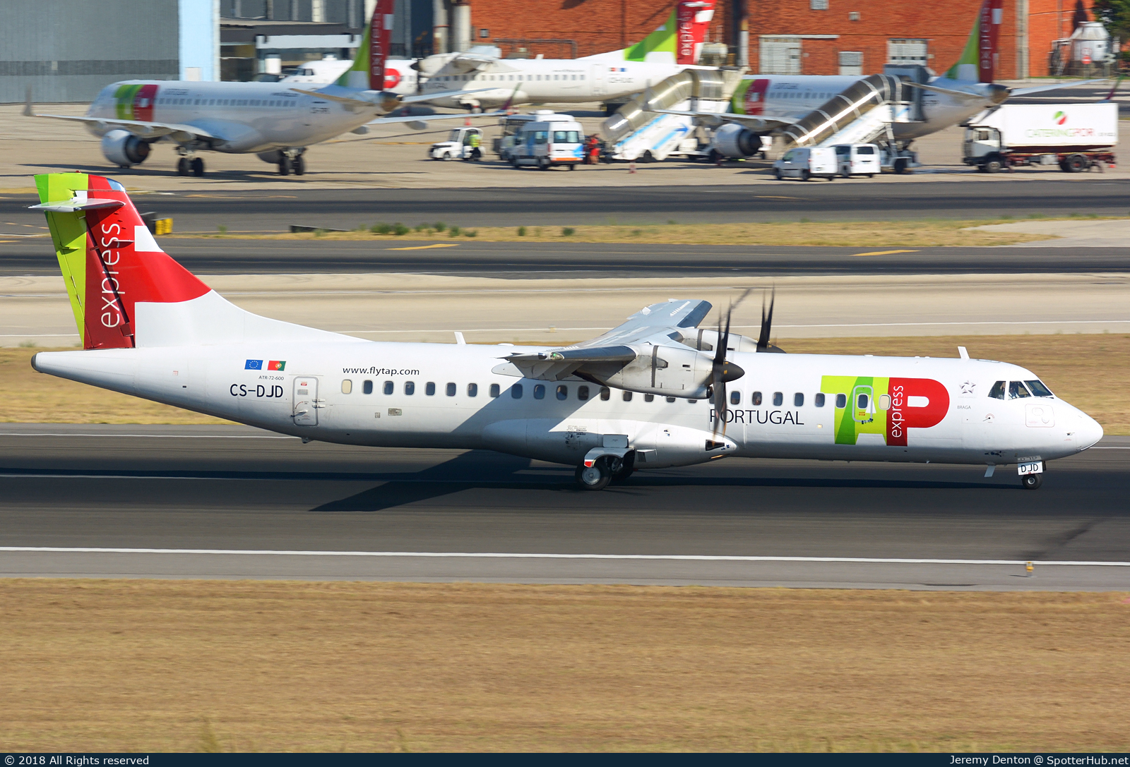 Photo of CS-DJD - ATR 72-600 operated by TAP Express (opb White Airways)