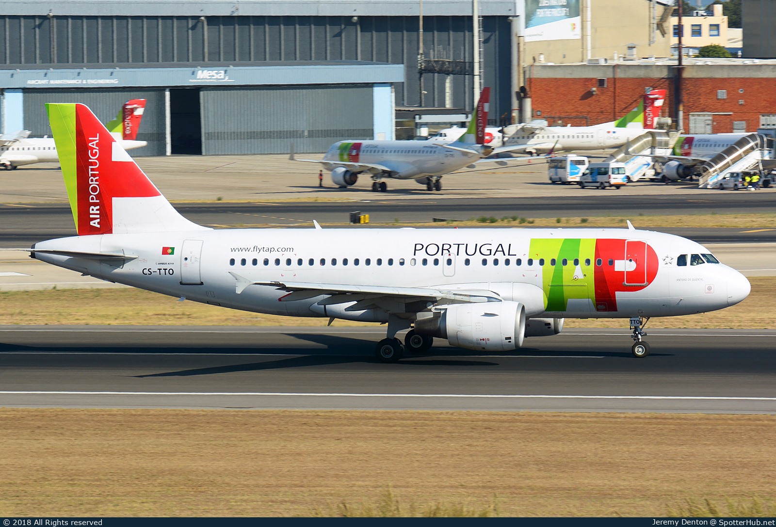 Photo of CS-TTO - Airbus A319-111 operated by TAP Air Portugal