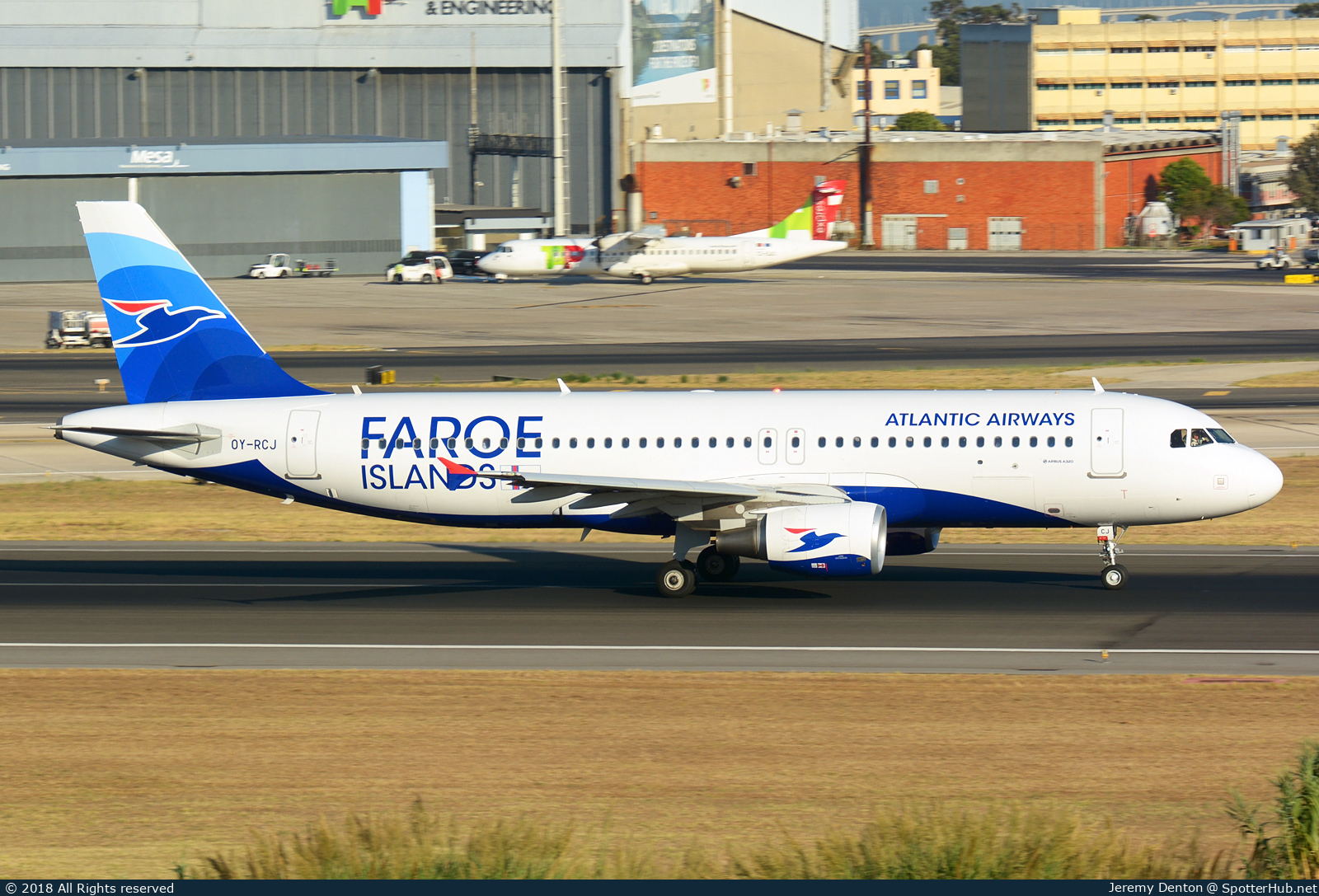 Photo of OY-RCJ - Airbus A320-214 operated by Atlantic Airways