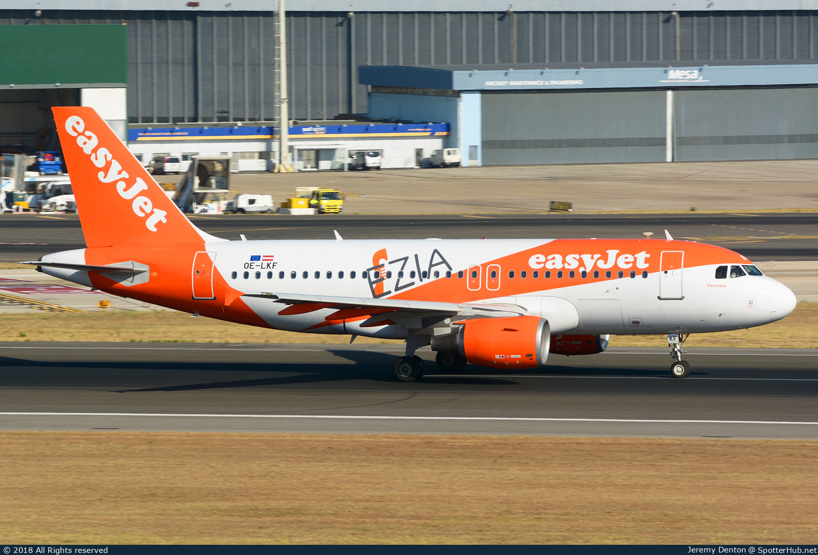 Photo of OE-LKF - Airbus A319-111 operated by easyJet Europe
