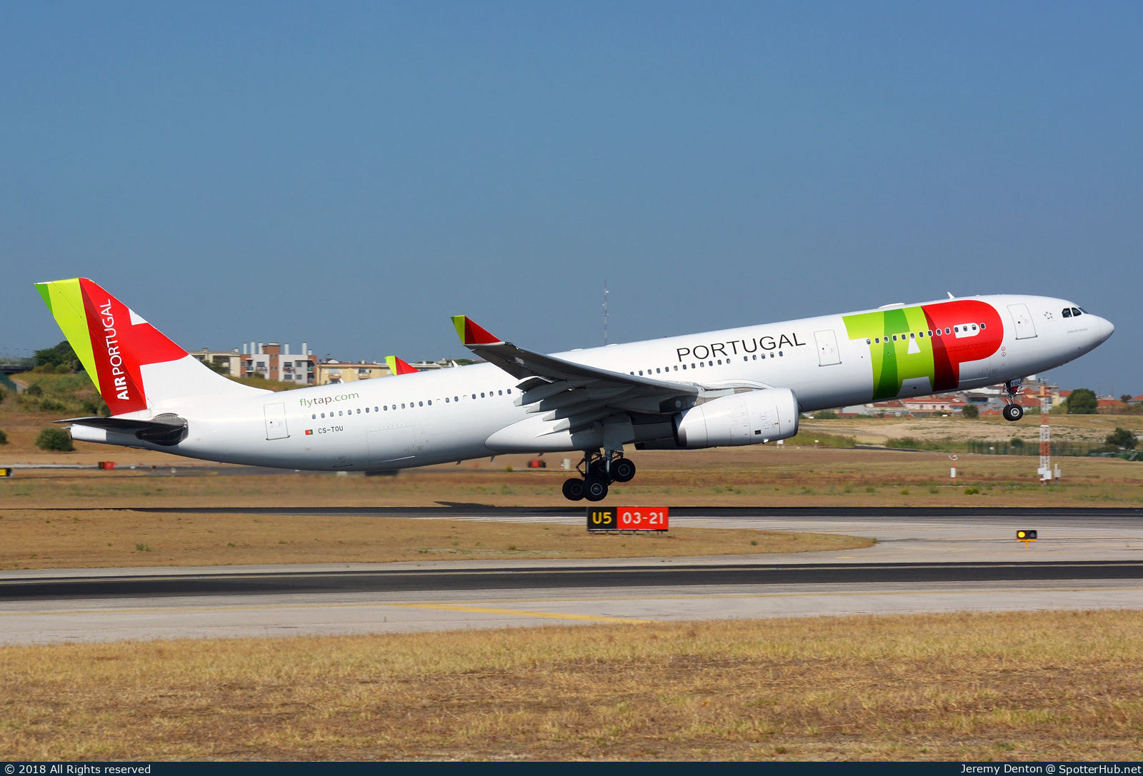 Photo of CS-TOU - Airbus A330-343 operated by TAP Air Portugal