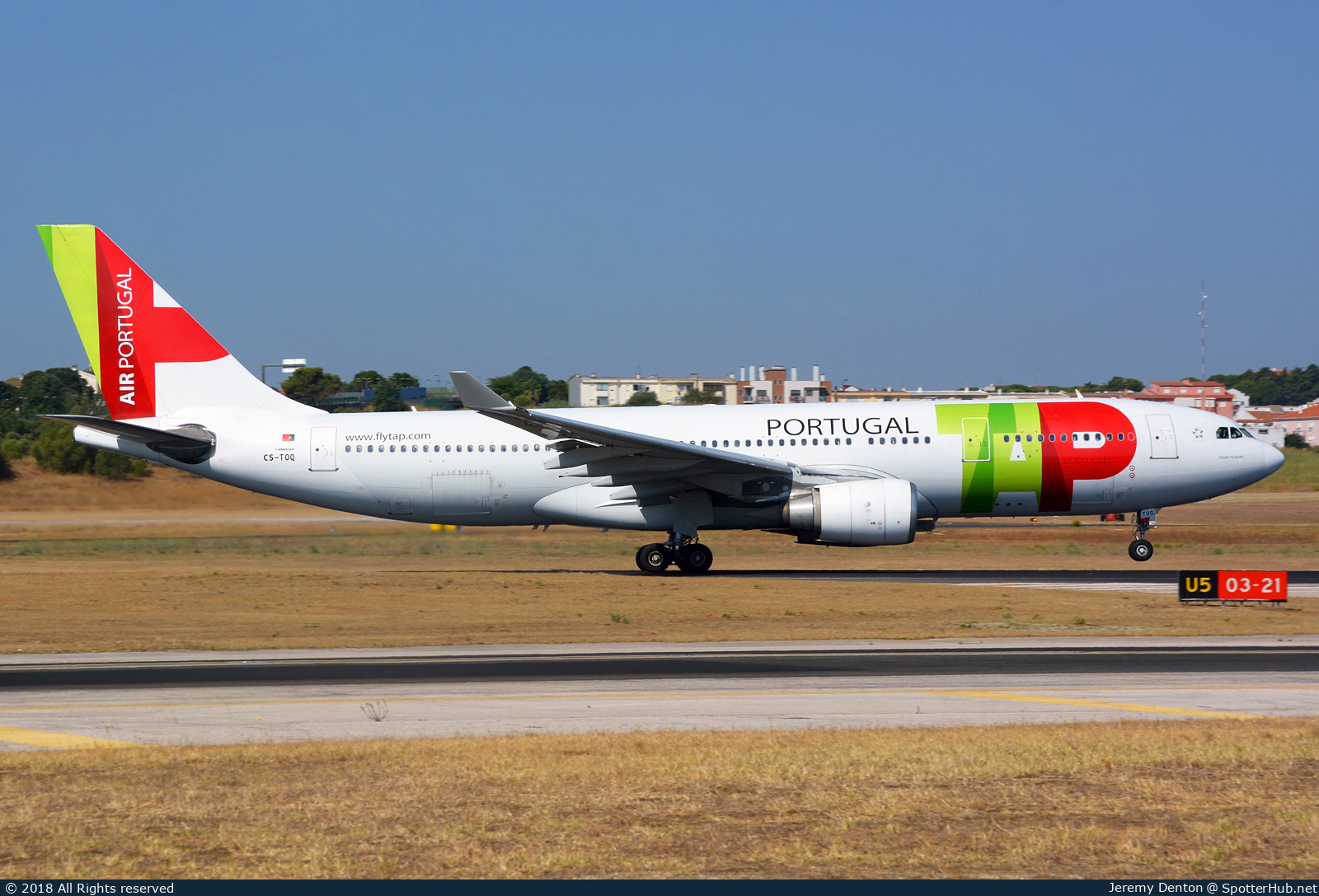 Photo of CS-TOQ - Airbus A330-203 operated by TAP Air Portugal