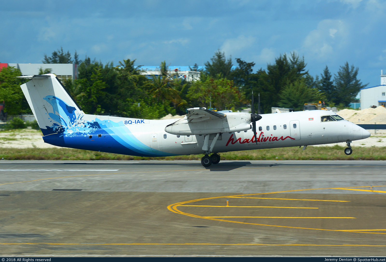 Photo of 8Q-IAK - De Havilland Canada DHC-8-315Q Dash 8 operated by Maldivian