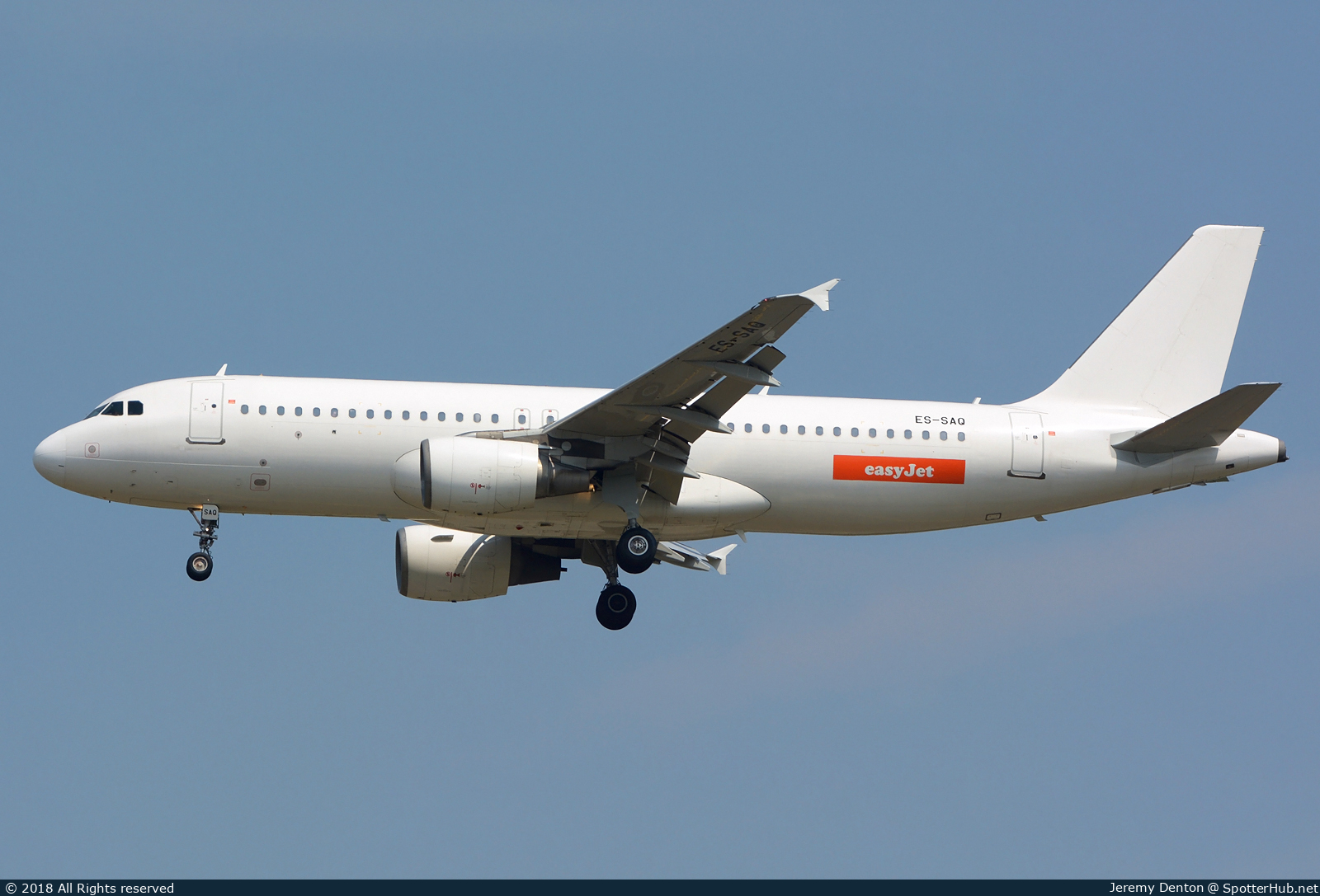 Photo of ES-SAQ - Airbus A320-214 operated by easyJet (opb SmartLynx Estonia)