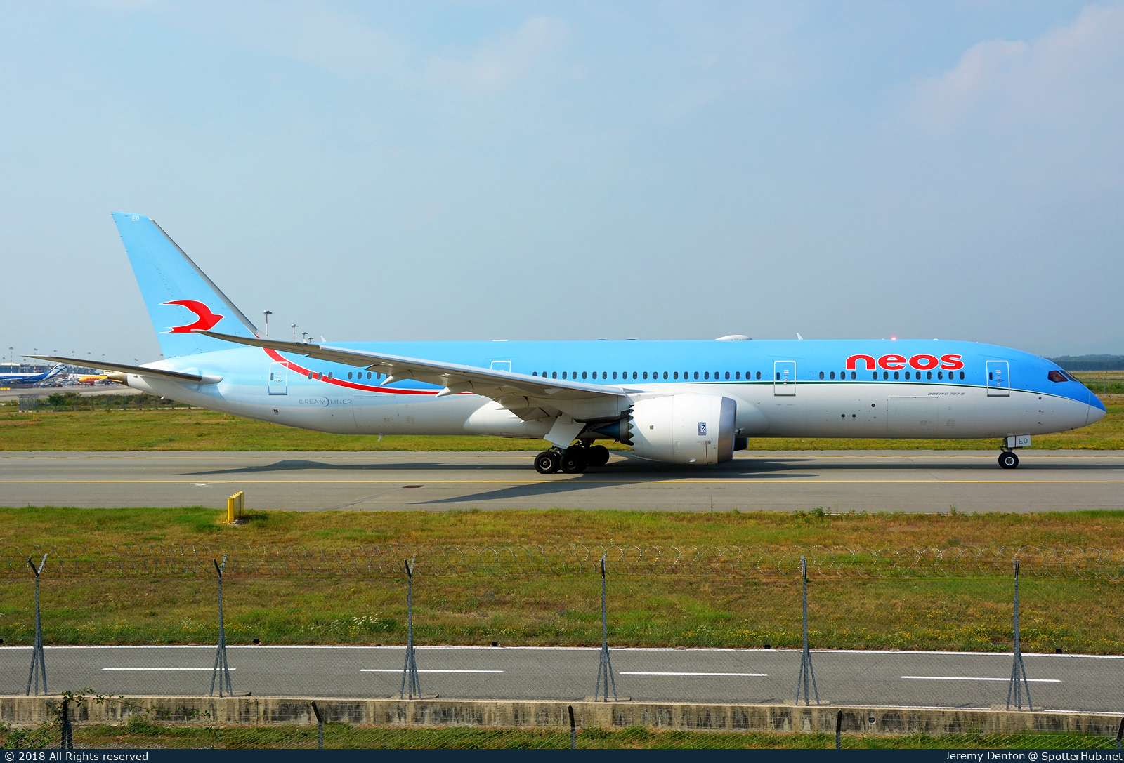 Photo of EI-NEO - Boeing 787-9 Dreamliner operated by Neos