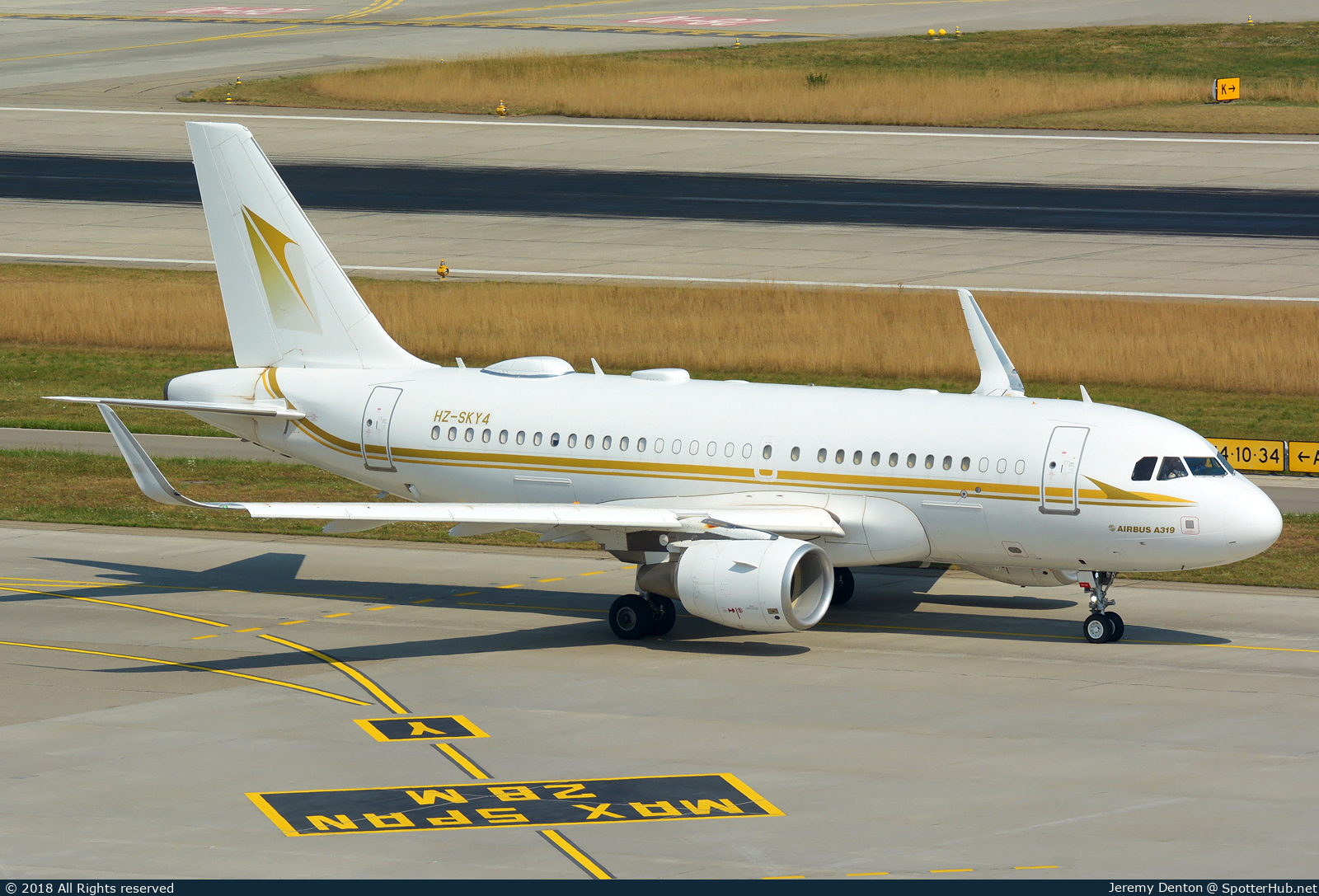 Photo of HZ-SKY4 - Airbus A319-115(CJ) operated by Alpha Star Aviation Services