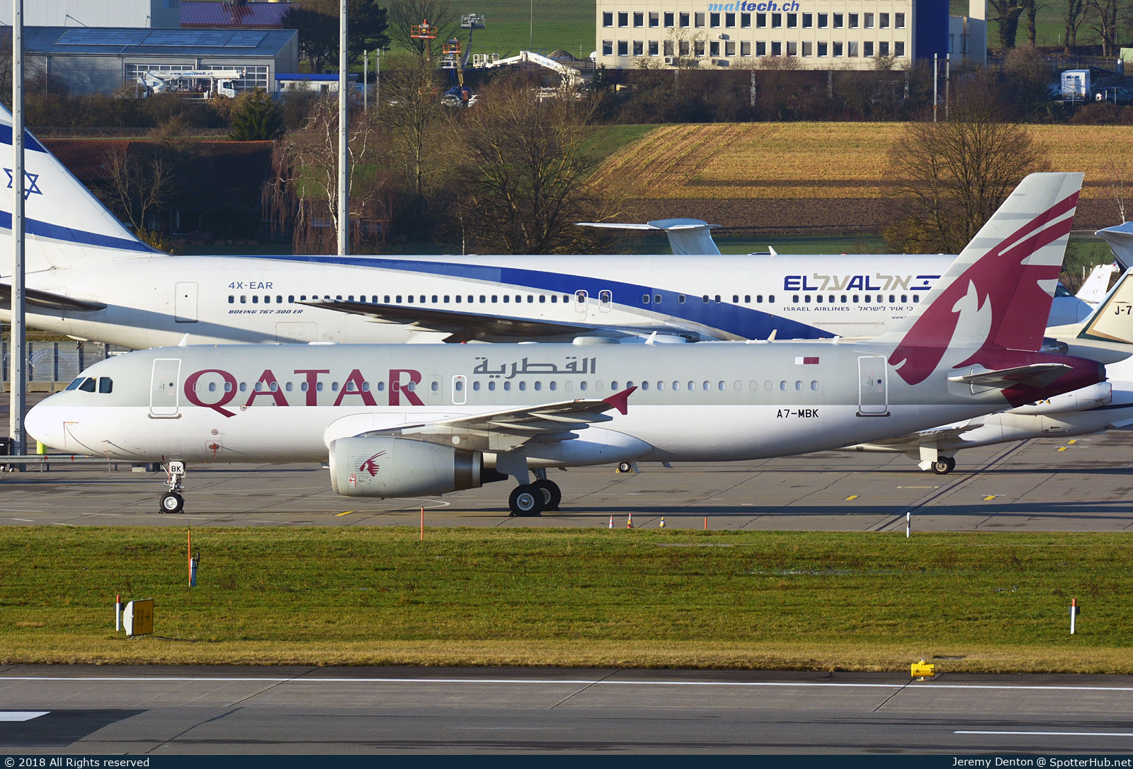Photo of A7-MBK - Airbus A320-232(CJ) Prestige operated by Qatar Amiri Flight