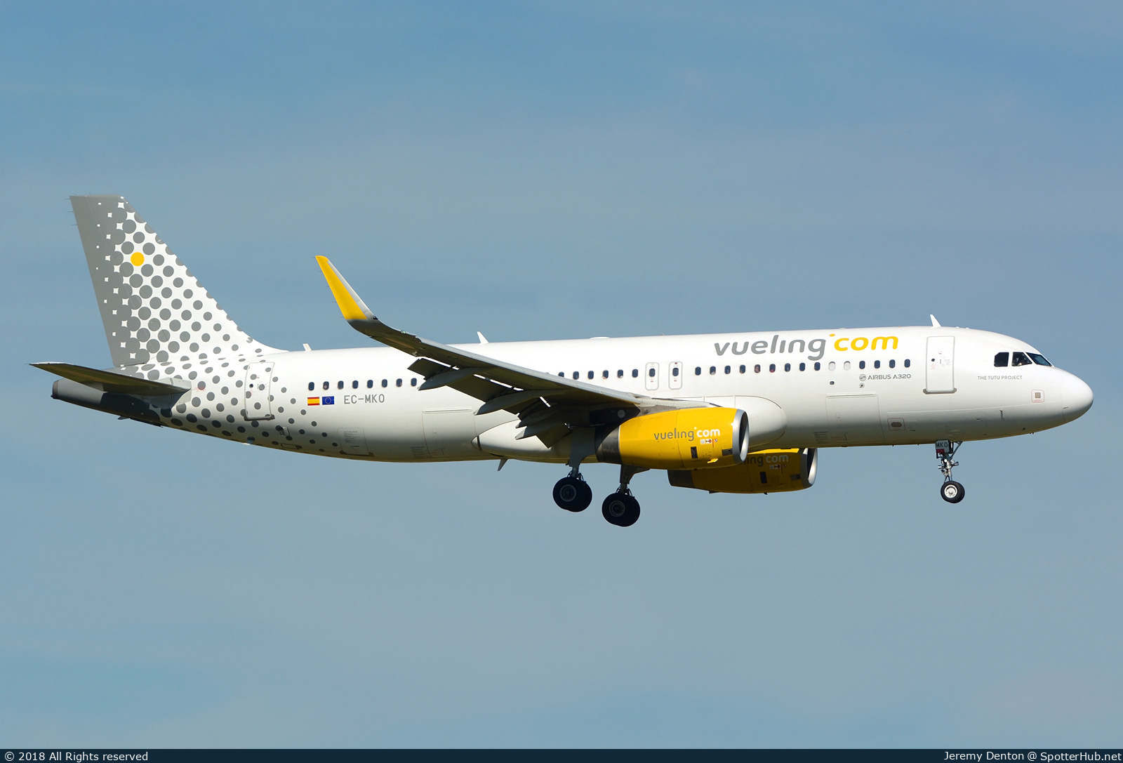 Photo of EC-MKO - Airbus A320-232 operated by Vueling