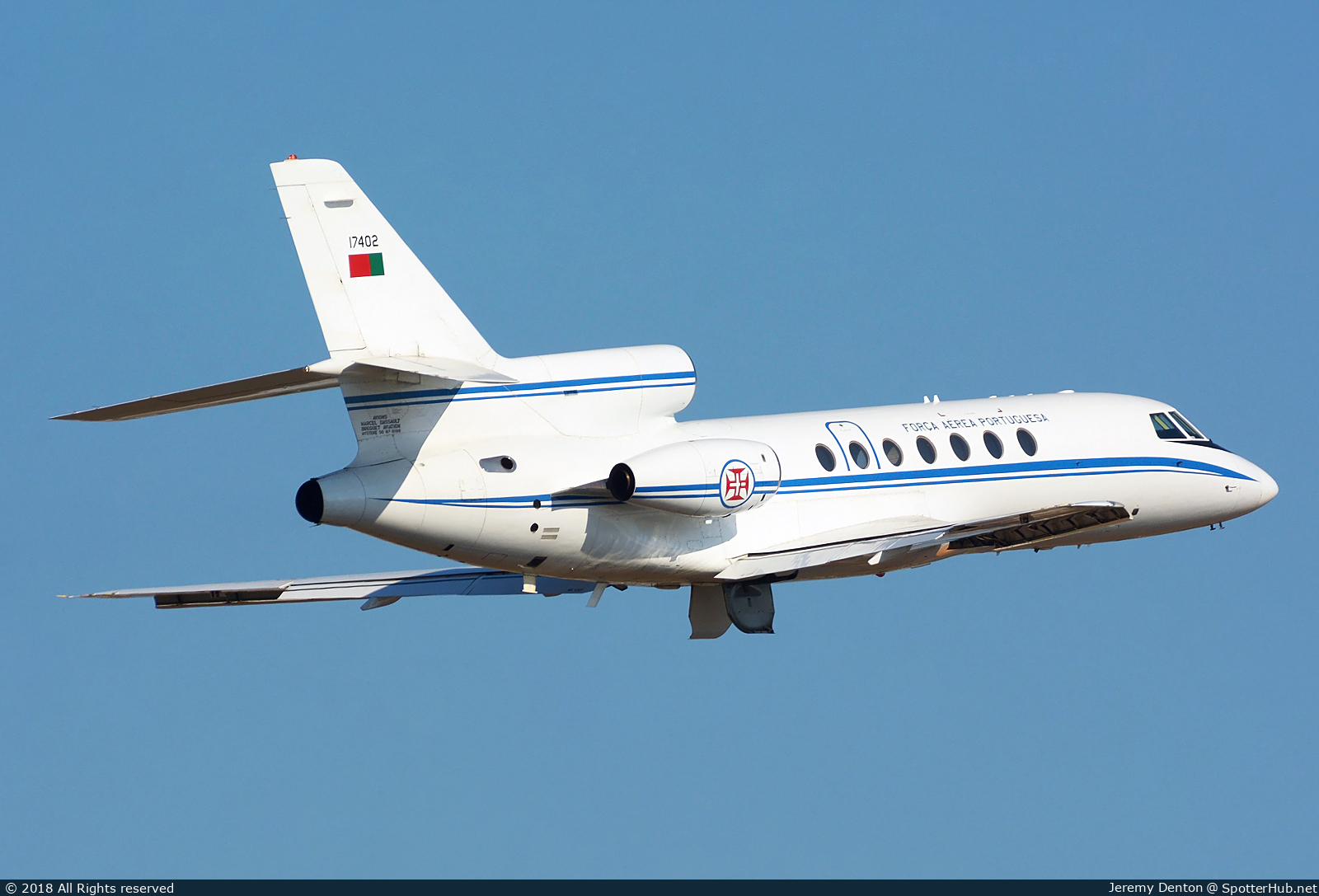 Photo of 17402 - Dassault Falcon 50 operated by Portuguese Air Force