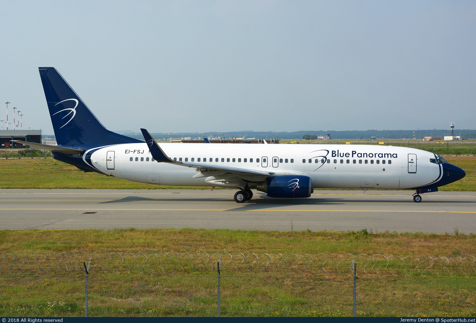 Photo of EI-FSJ - Boeing 737-86N operated by Blue Panorama Airlines