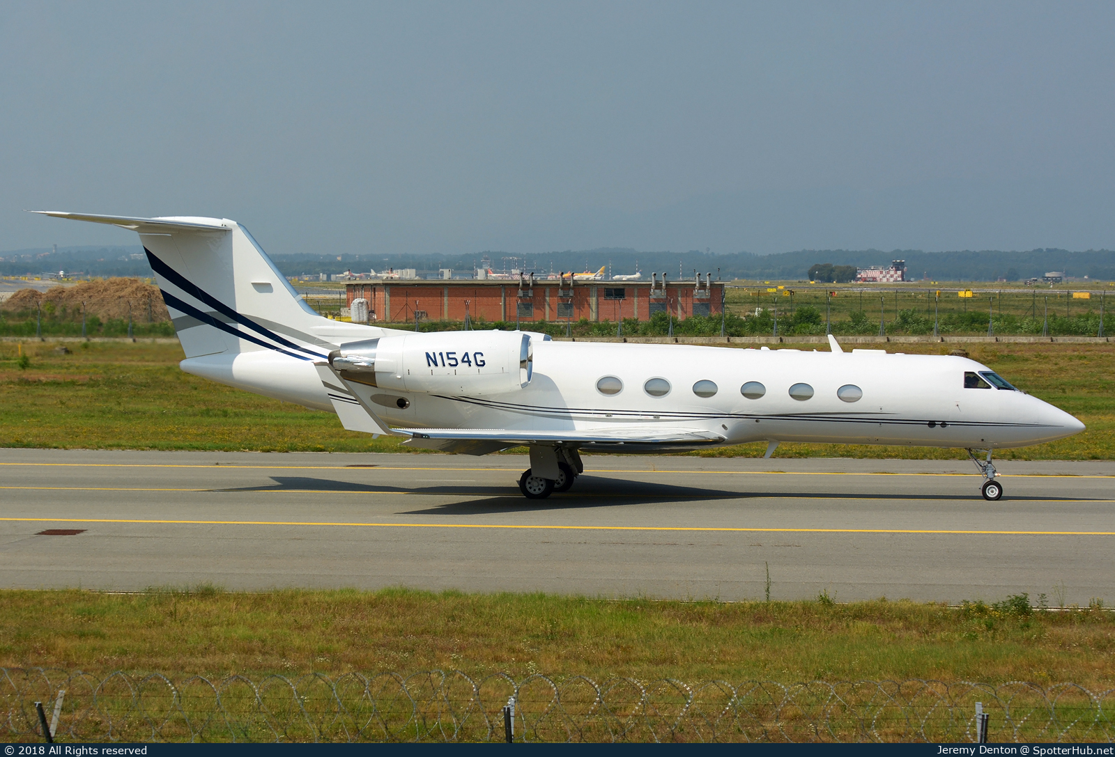 Photo of N154G - Gulfstream GIV operated by Execuflight