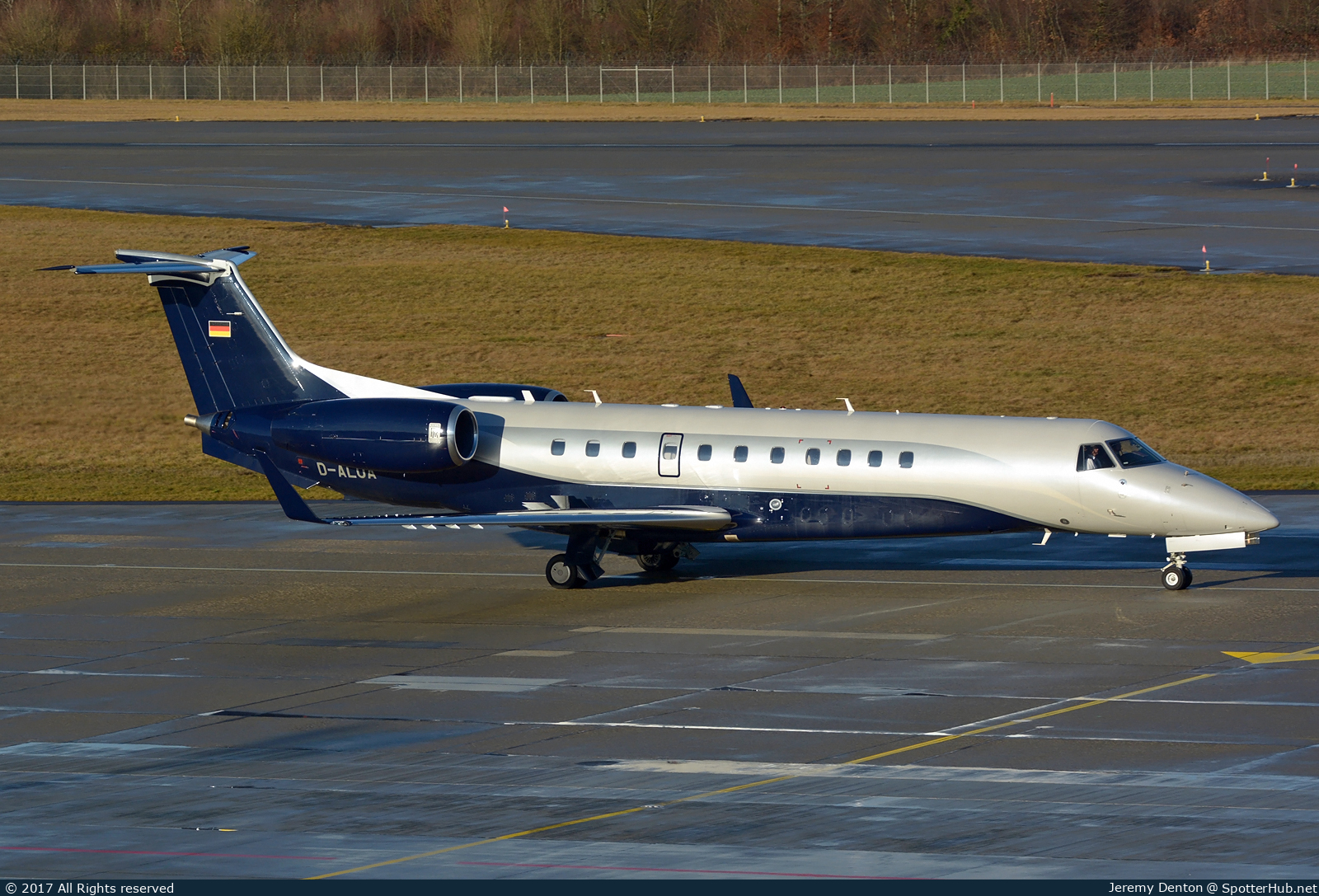 Photo of D-ALOA - Embraer Legacy 650 operated by Air Hamburg