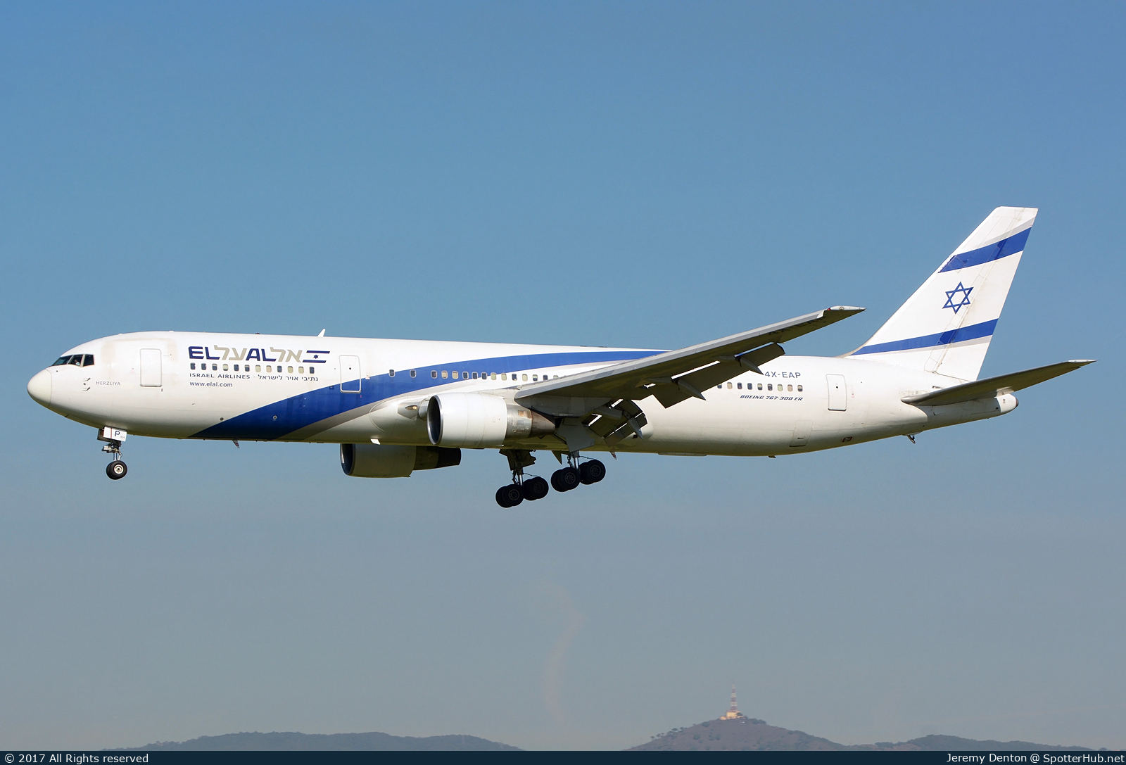 Photo of 4X-EAP - Boeing 767-3Y0(ER) operated by El Al Israel Airlines