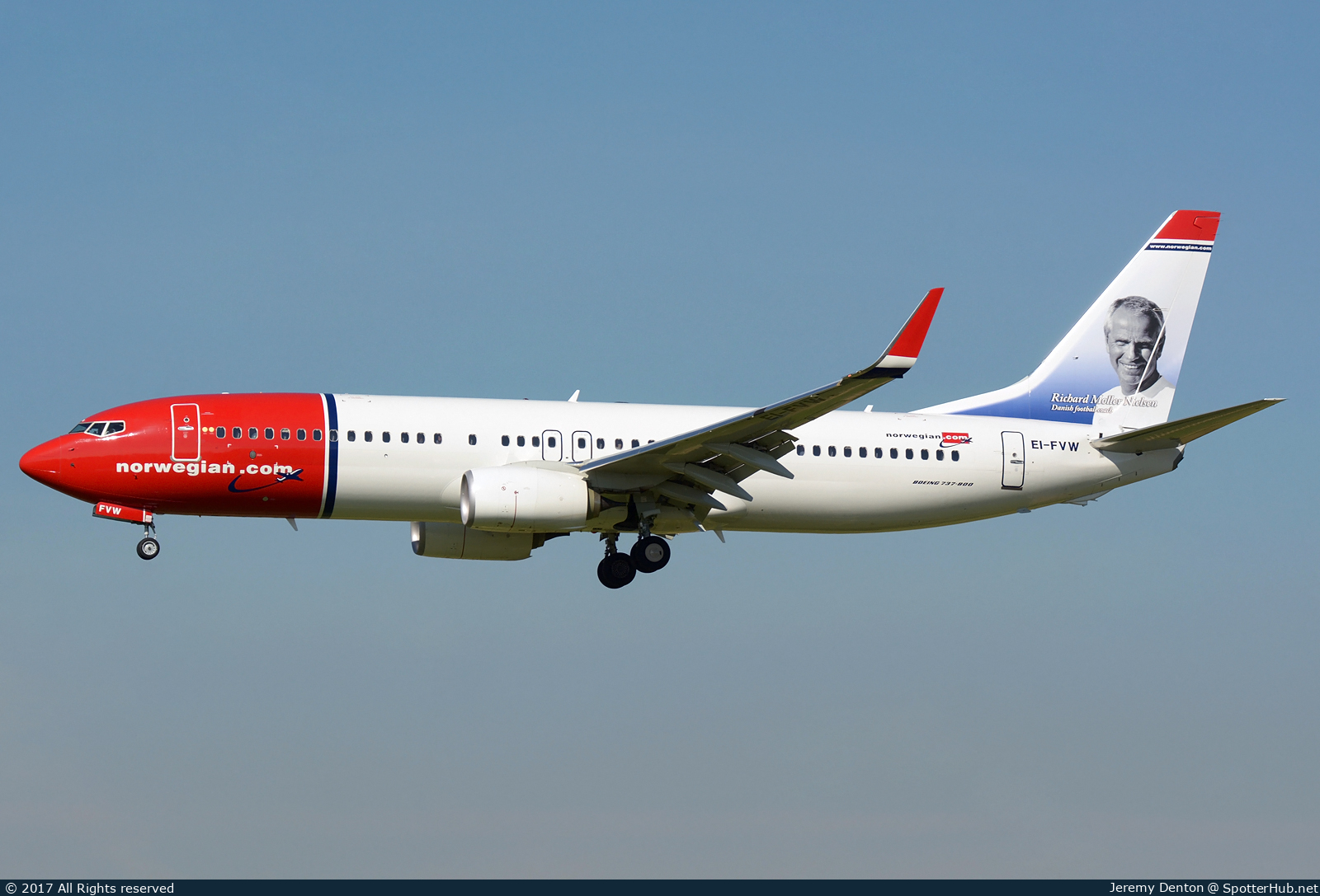 Photo of EI-FVW - Boeing 737-8JP operated by Norwegian Air International